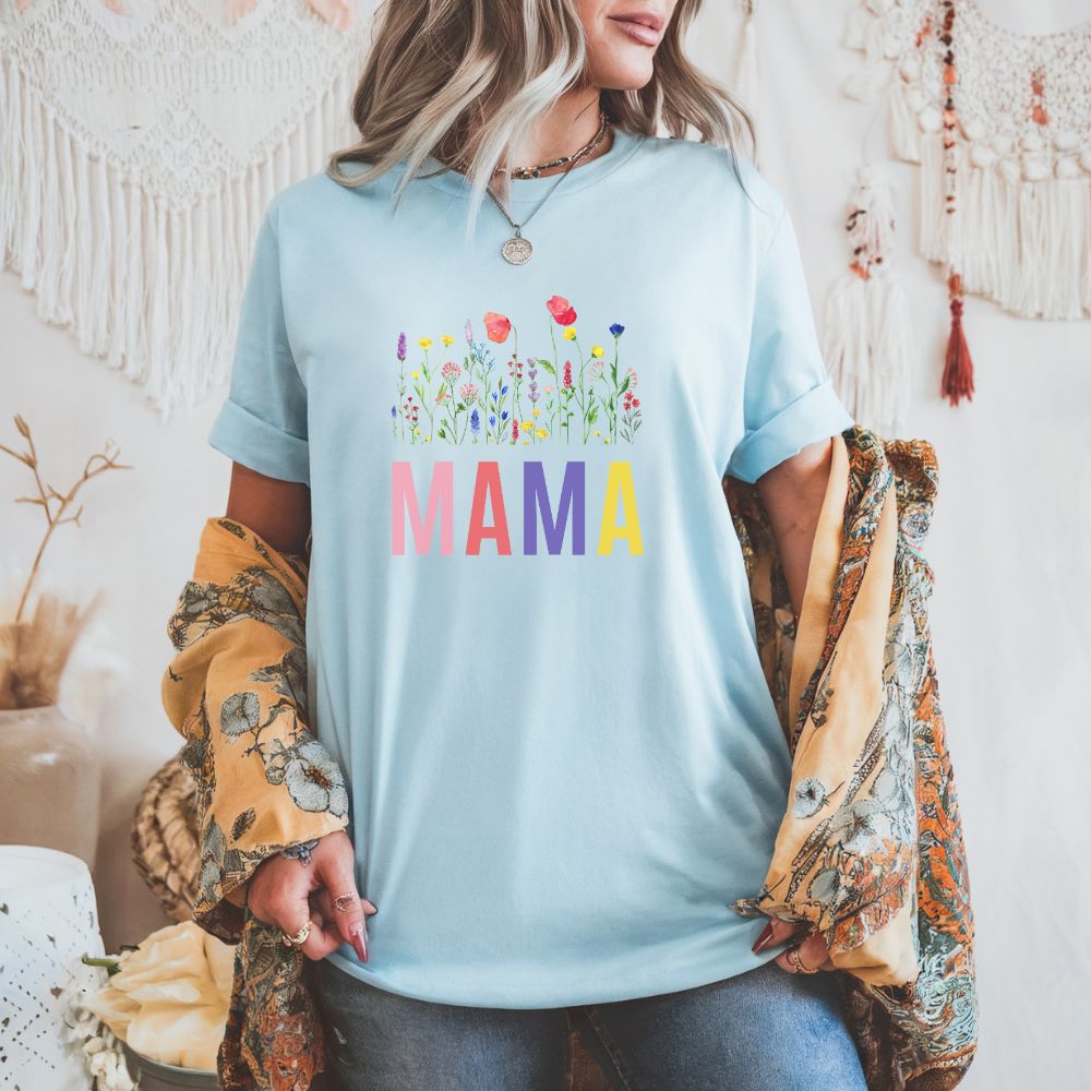 Mama in Bloom T-Shirt: Beautiful Wildflower Print