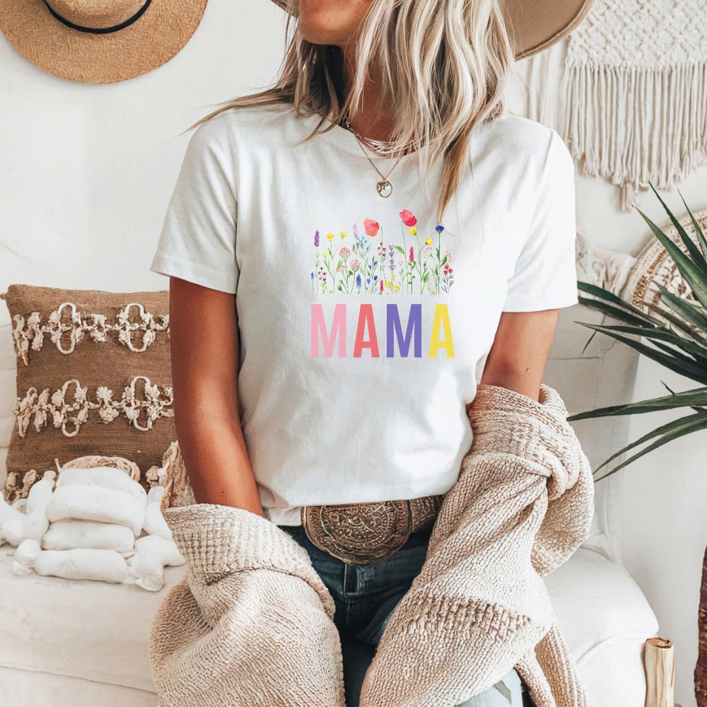 Mama in Bloom T-Shirt: Beautiful Wildflower Print