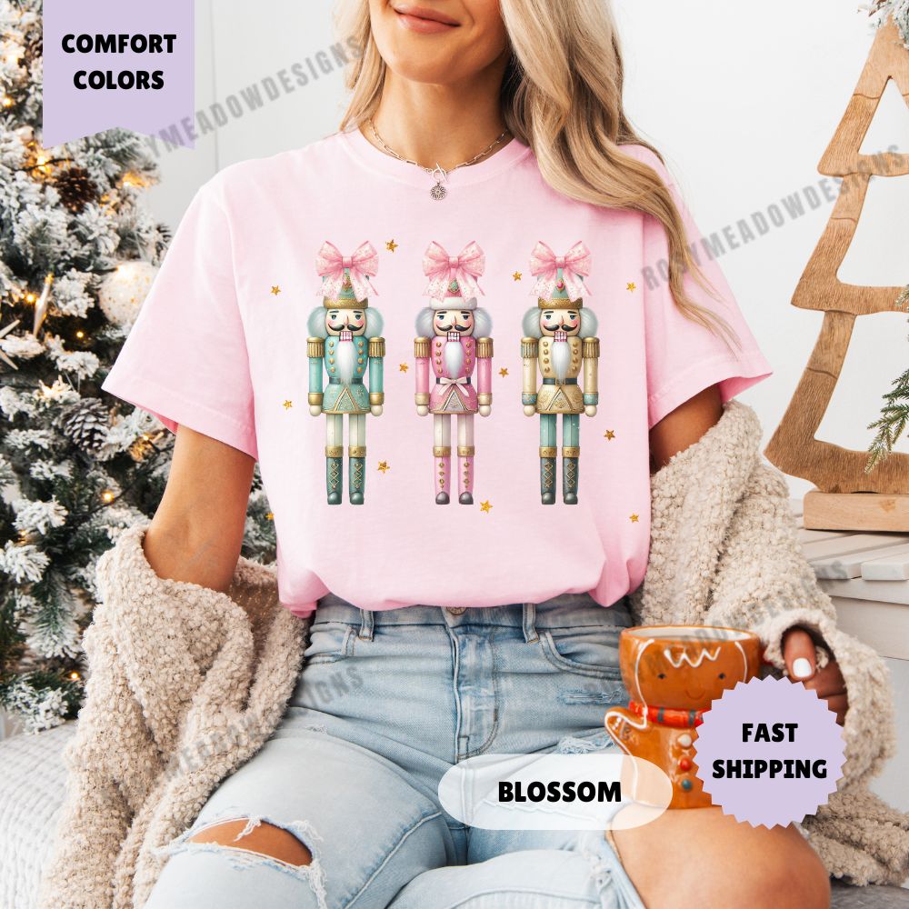 Nutcracker Coquette Pink Bows Comfort Colors T-Shirt Christmas Womenswear Holiday