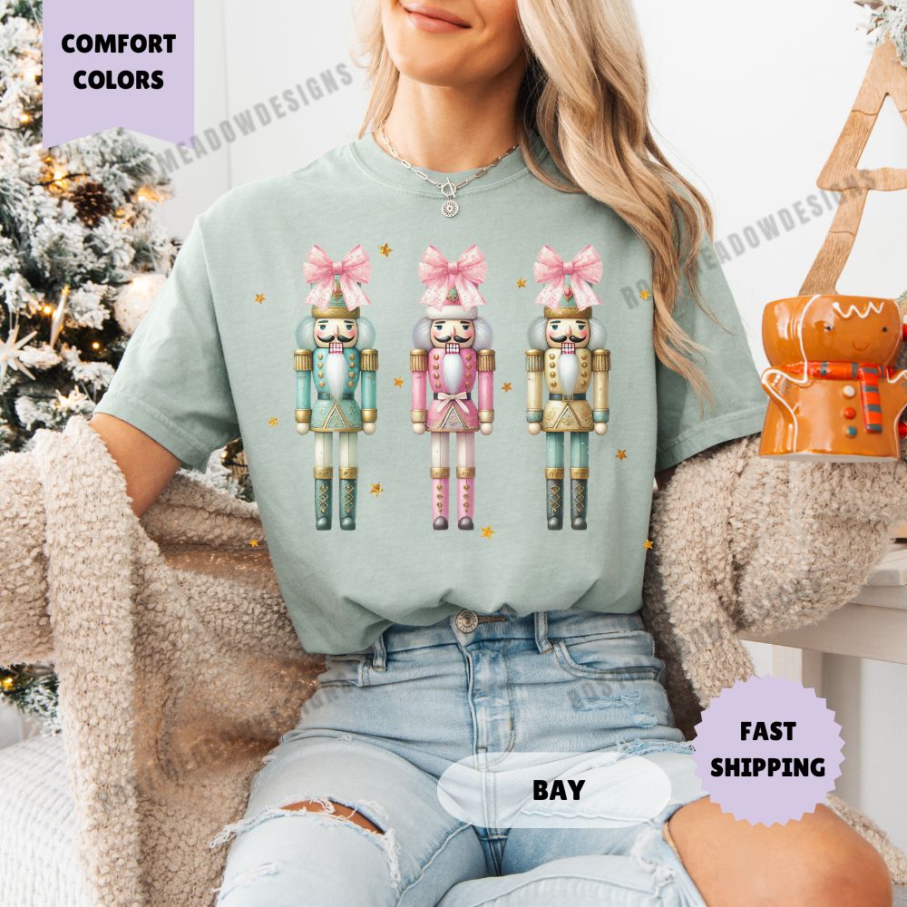 Nutcracker Coquette Pink Bows Comfort Colors T-Shirt Christmas Womenswear Holiday