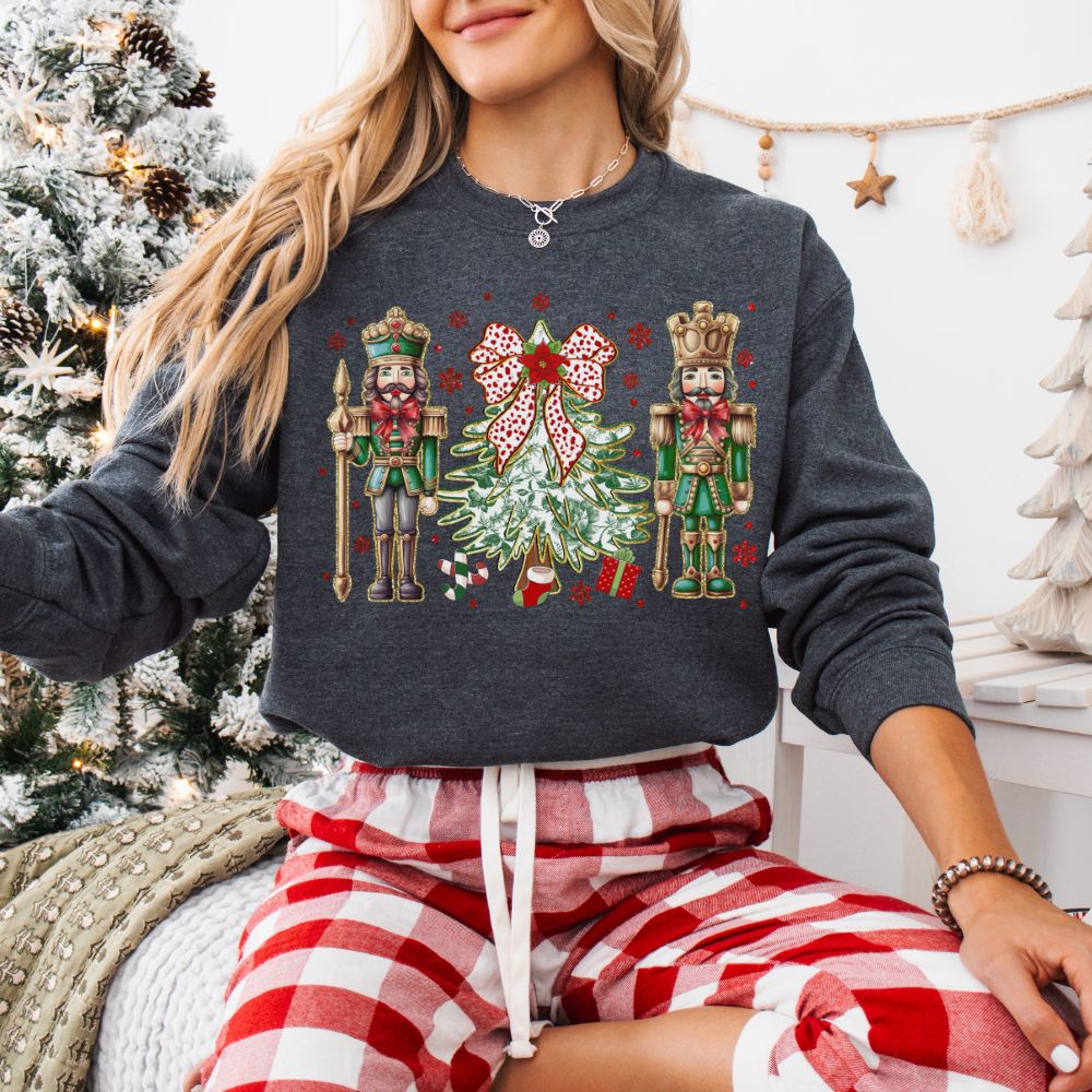 Christmas Floral Nutcracker Crewneck Sweatshirt - Festive Holiday Top for Women, Red Green Xmas Jumper, Comfortable Winter Pullover, Unique