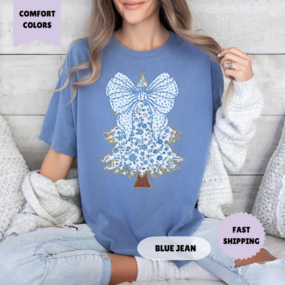 Blue Chinoiserie Christmas Tree Comfort Colors T Shirt Women's Shirt